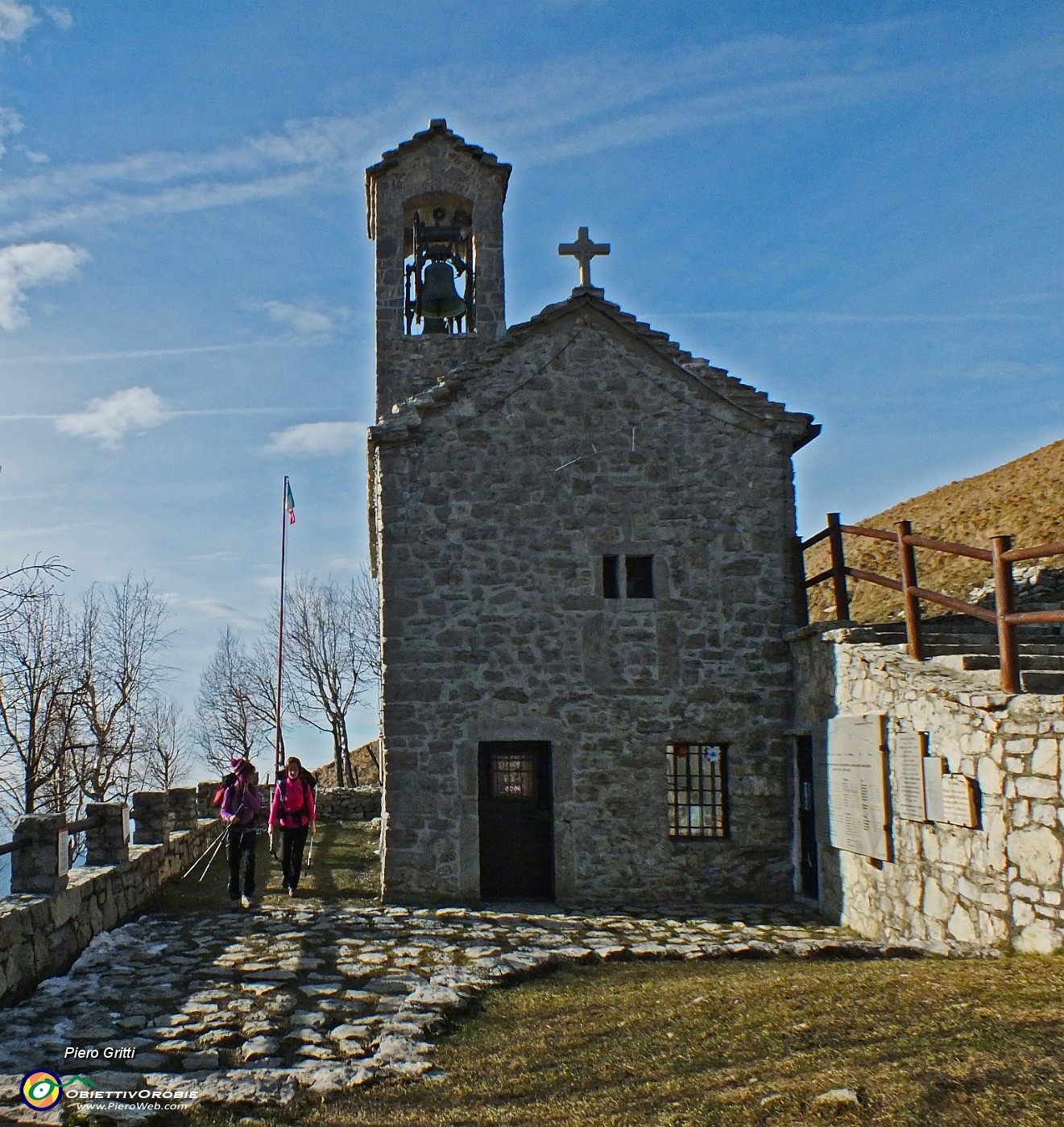 40 Chiesetta del Linzone - Santuario della Sacra Famiglia di Nazareth.JPG